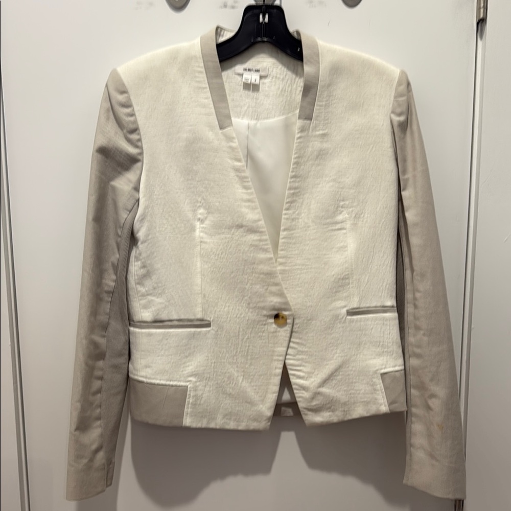 Helmut Lang Cream Blazer with Tailored Fit